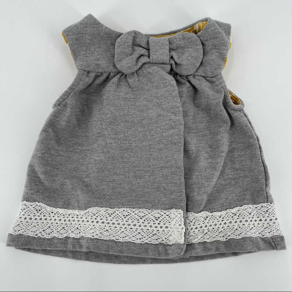 Tahari Baby Girl Cotton Lace Vest Snap Closure Bow size 12 months Gray